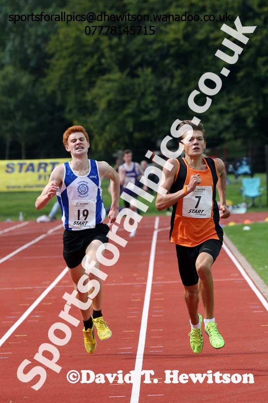 Mens 1500 metres at the Northern Inter-Counties under-17s and 15s at Witton Park, Blackburn. Photo: David T. Hewitson/Sports for All Pics